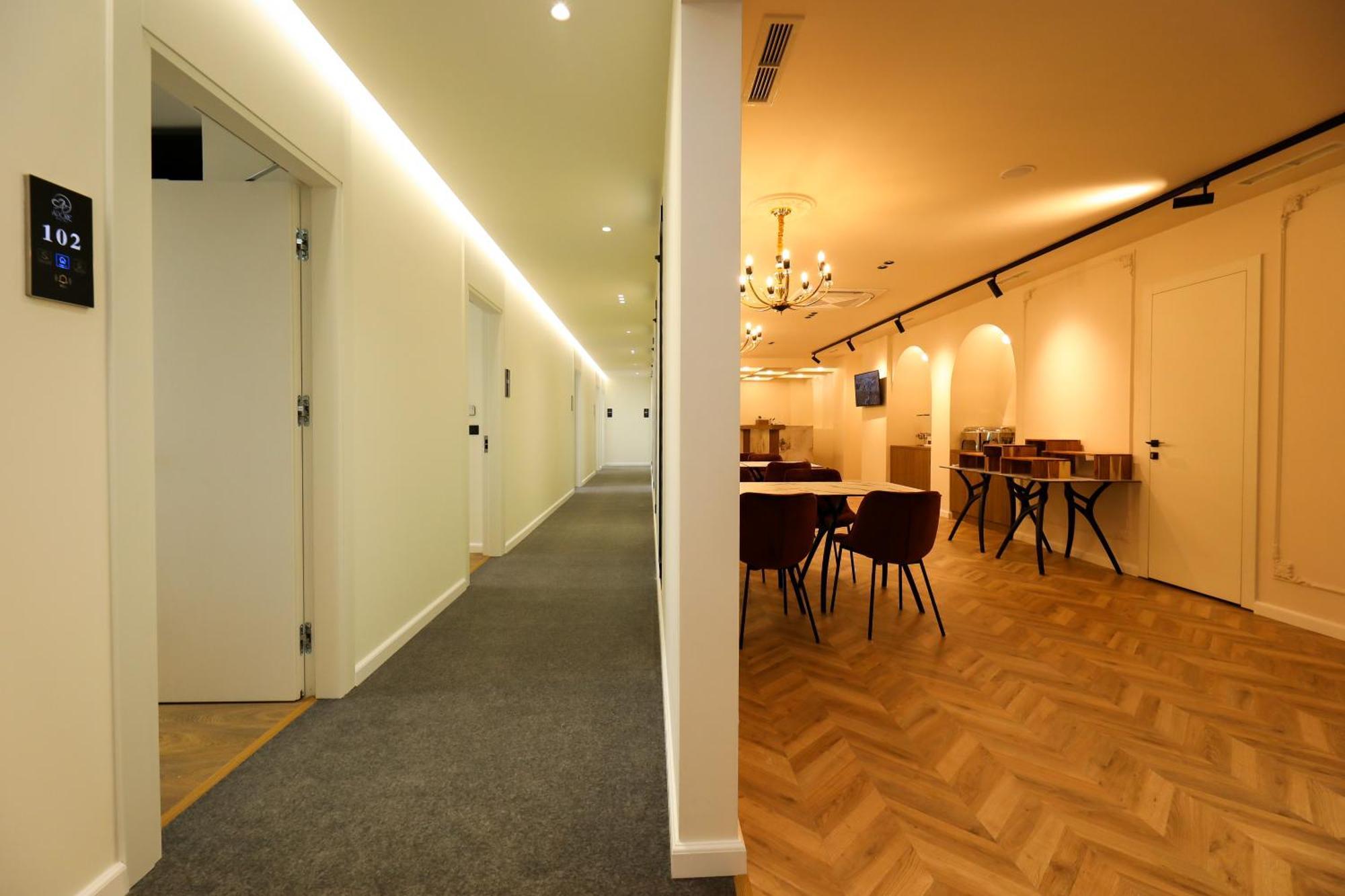 Hotel Adore Vlorë Εξωτερικό φωτογραφία
