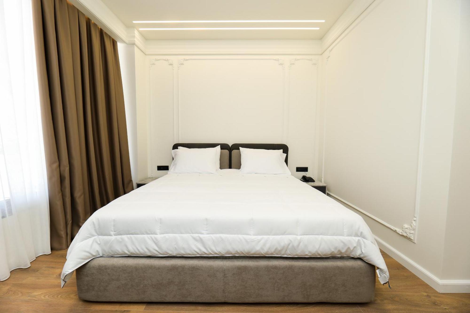 Hotel Adore Vlorë Εξωτερικό φωτογραφία
