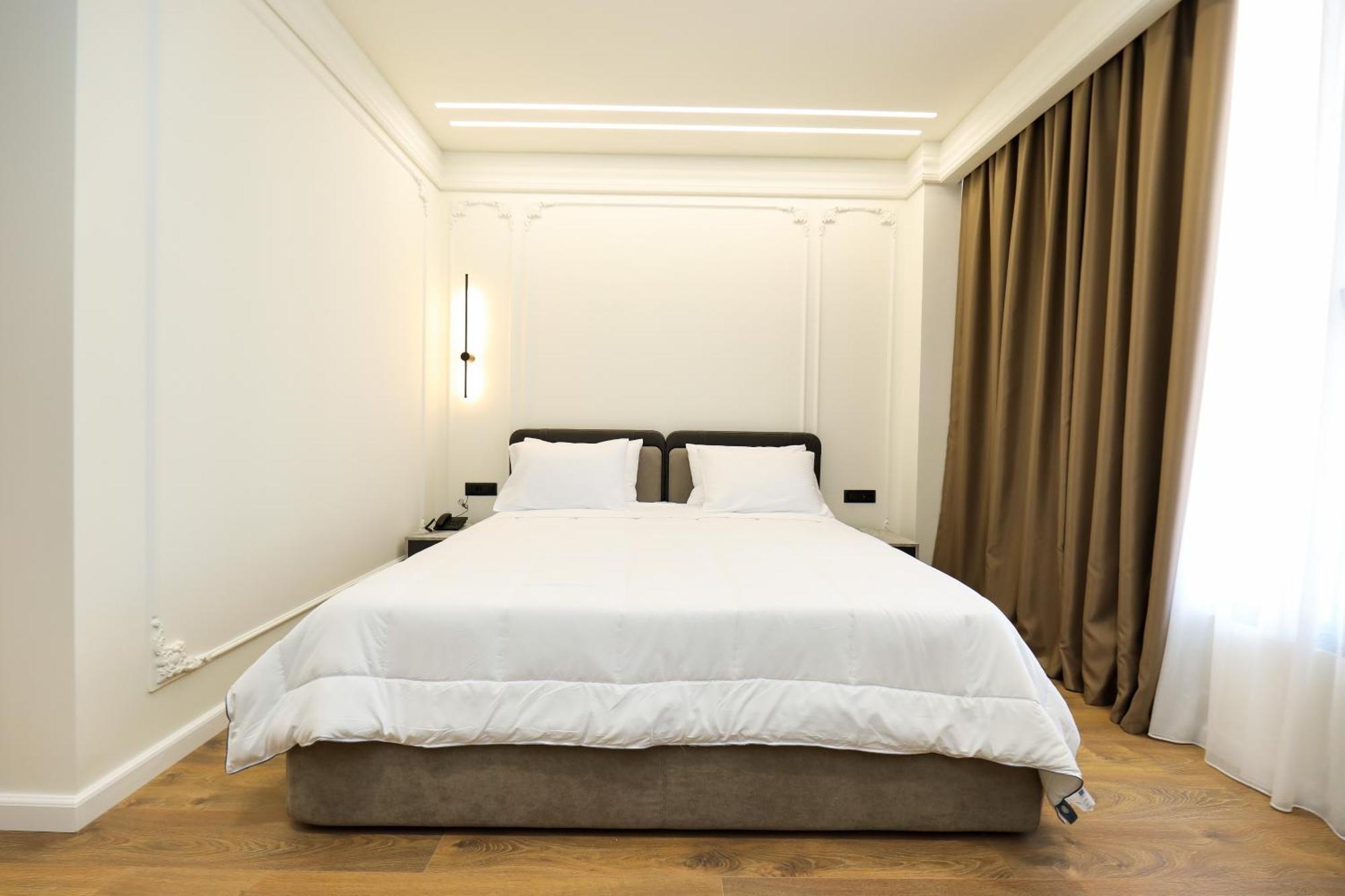 Hotel Adore Vlorë Εξωτερικό φωτογραφία