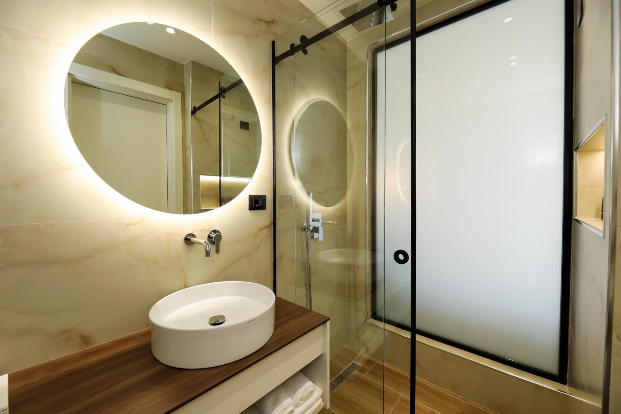 Hotel Adore Vlorë Εξωτερικό φωτογραφία