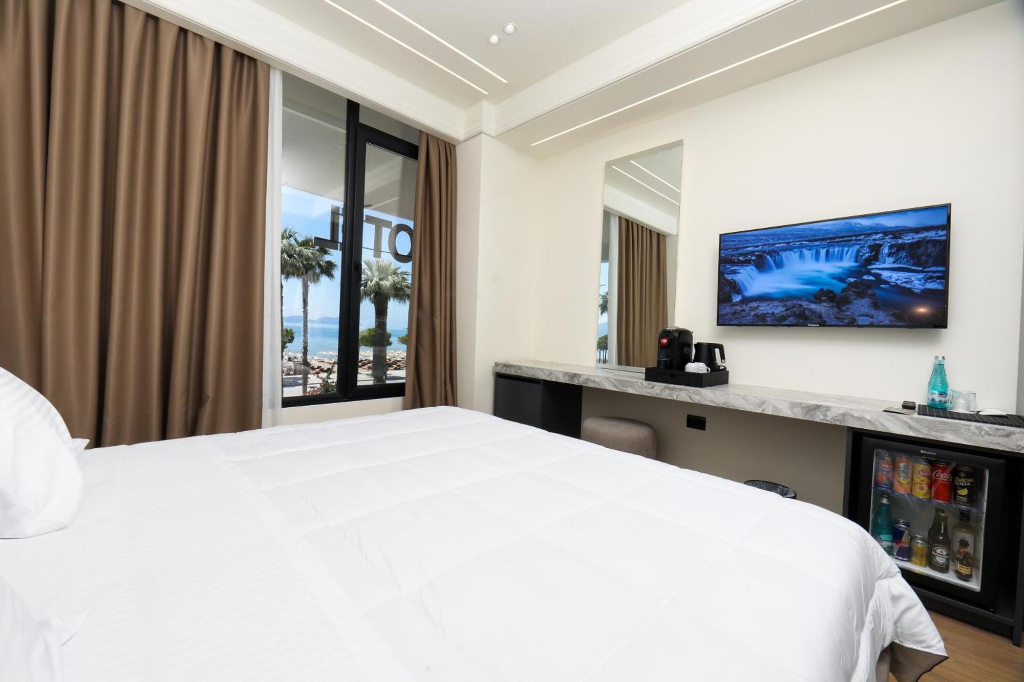 Hotel Adore Vlorë Εξωτερικό φωτογραφία