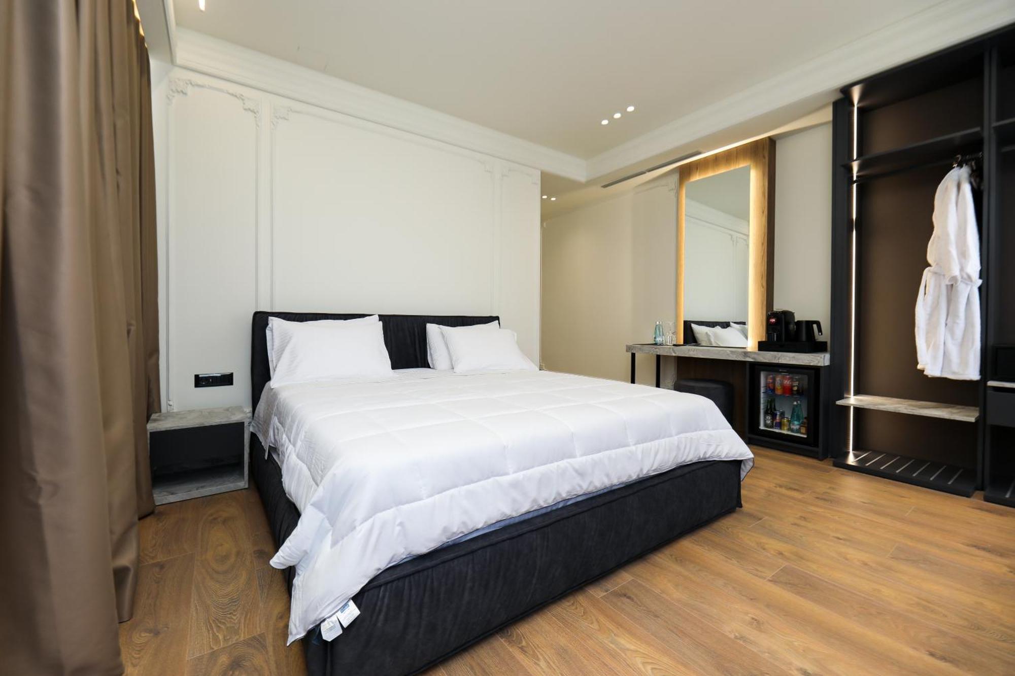 Hotel Adore Vlorë Εξωτερικό φωτογραφία