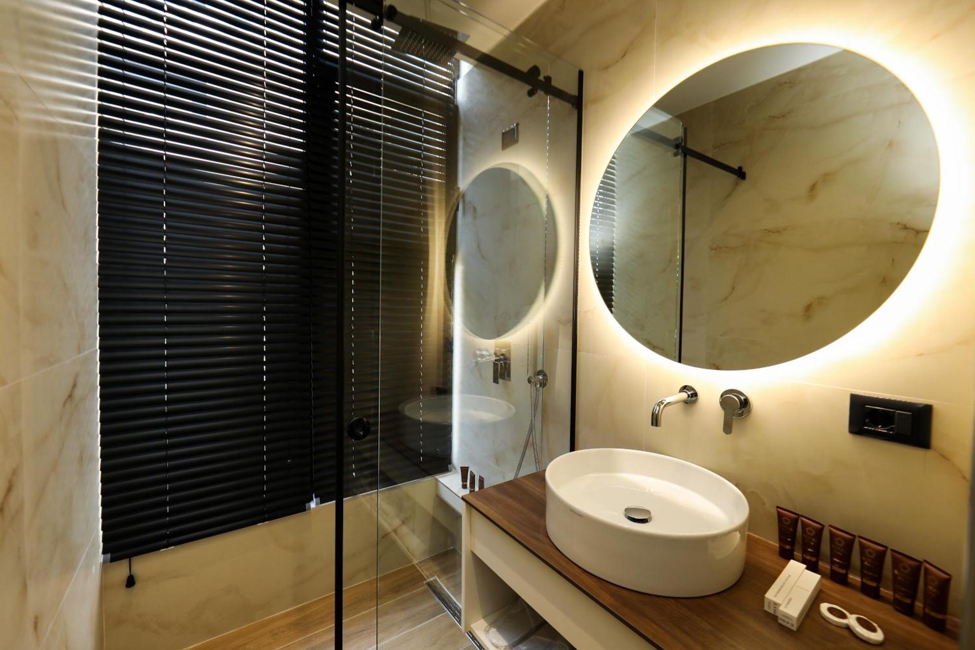 Hotel Adore Vlorë Εξωτερικό φωτογραφία